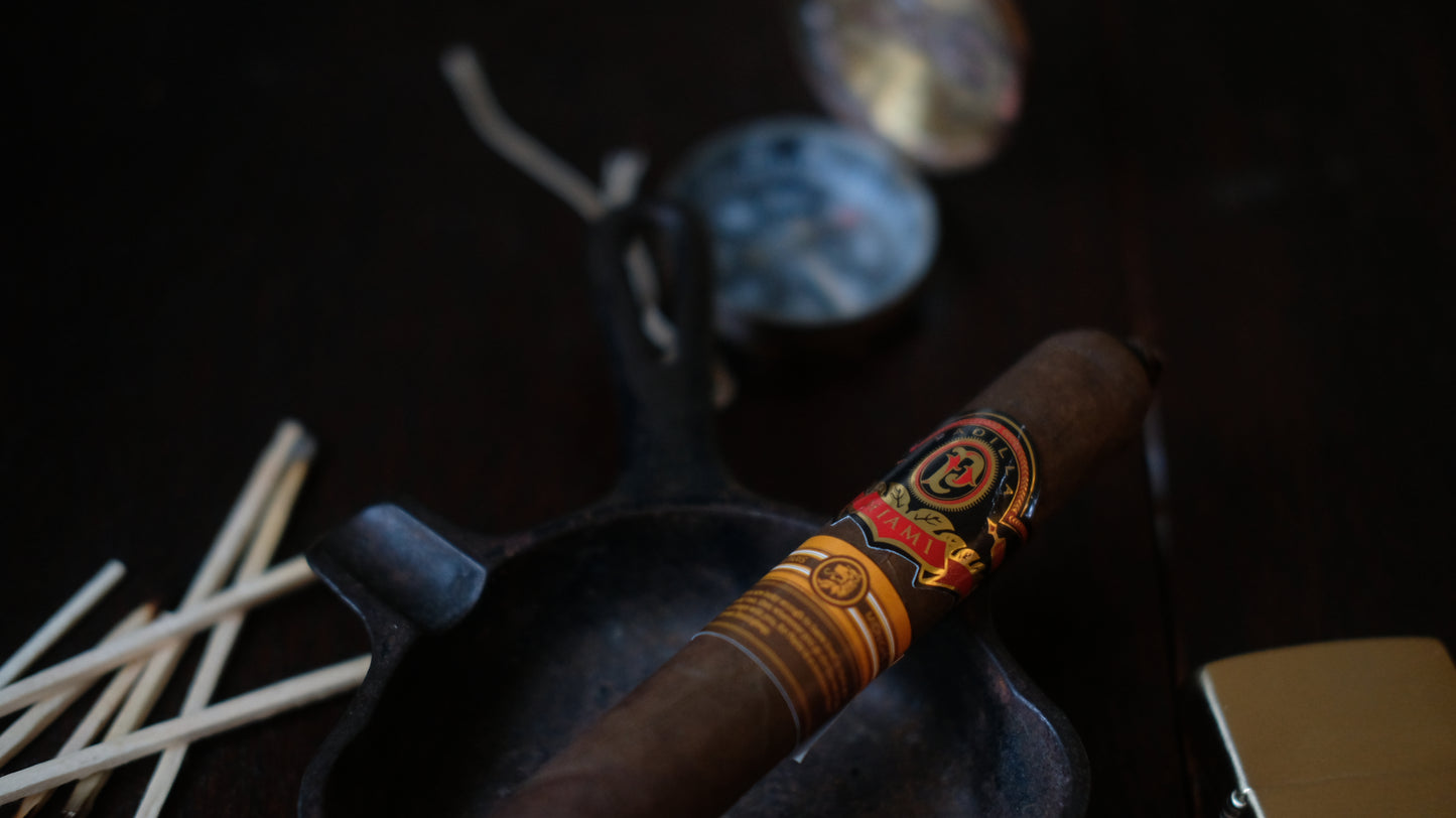 Padilla Midnight in Paris